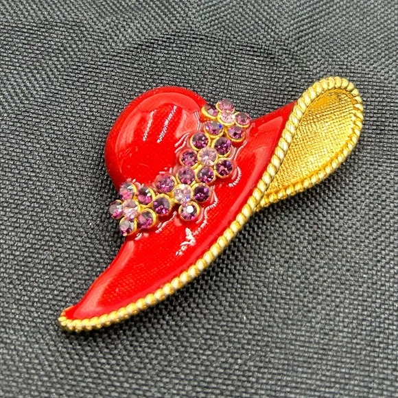 Vintage Red Hat Enamel Brooch Gold-Tone Purple Rhinestone Red Hat Lady - Picture 3 of 6